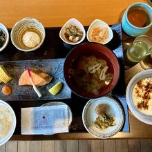 和朝食膳(2022.4.1より3,080円に値上がり)