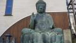 明暦の大火で亡くなった人々の菩提を弔うために