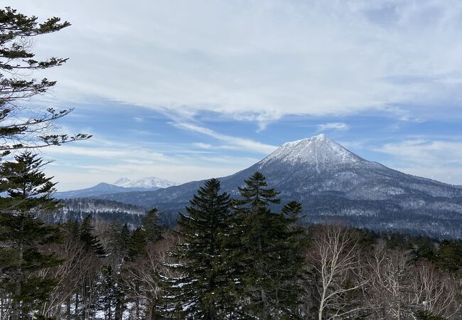 阿寒湖から摩周湖に向かう途中立ち寄りました。