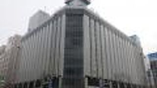 地下鉄駅に直結