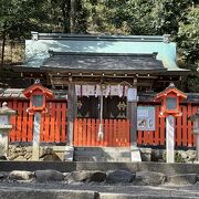 渡月小橋近くの歴史ある神社