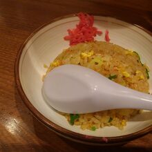 半チャーハン２５０円美味しい