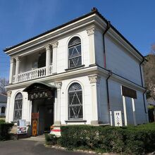 さて散策開始、最初は「大井牛肉店」、お昼をここでと決めました