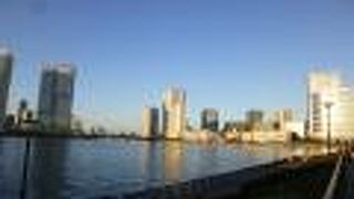 晴海や豊洲の光景を一望できます