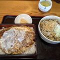 衣がしっかりザクザクのカツ丼