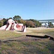 広くてのどかな雰囲気の良い公園