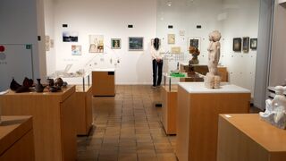 ごた混ぜ感が良く、広いスペースにテイストの異なる作品が目白押しで1点1点が愛おしい