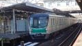 丸ノ内線との乗換が （東京メトロ 千代田線） 