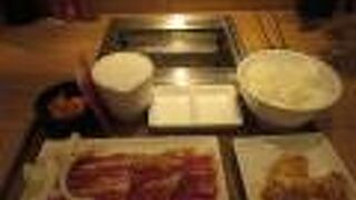 すべてがセルフの焼肉店