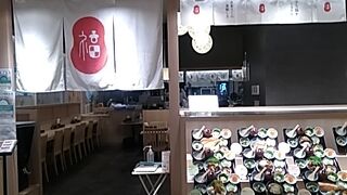 いわゆるいまどきの定食屋さんです。