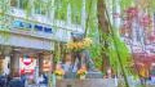 携帯電話・スマホのない時代の待ち合わせ場所の定番