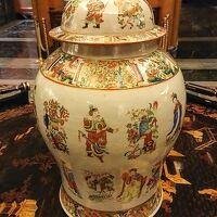 館内には数々の美術品