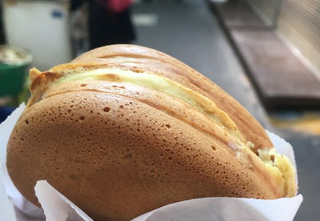 行列のできる大判焼き屋さん