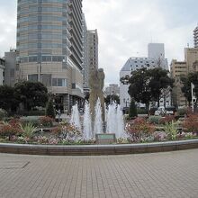 噴水があります。