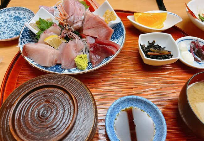 海鮮料理みはる>