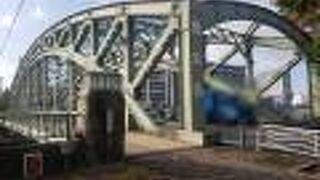 江戸時代は虹のような橋だった