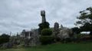 島の集落を一望できます。