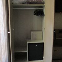 クローゼットの中に冷蔵庫