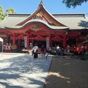 神社までの道のりに風情あり