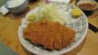 買い物と食事ができて便利です