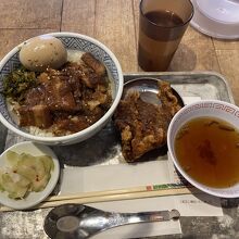 台湾の味 魯肉飯と魚介系 担担麺専門店 魯担