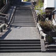 塩屋の坂として現地のガイドブックに出ています。