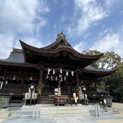 東かがわ市にある広い神社