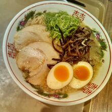だるまのとんこつラーメン