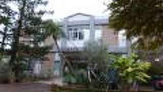 都市緑化センターと隣接しています。