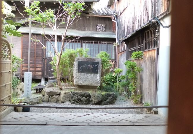 与謝野晶子ゆかりのお寺です