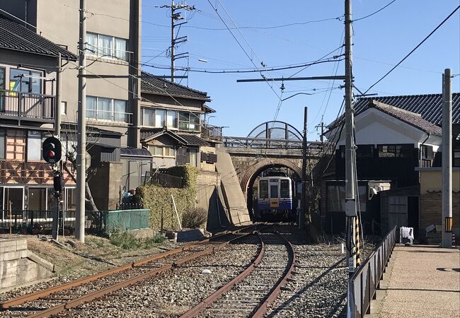 眼鏡橋（福井県三国）：えちぜん鉄道三国港駅手前に架かる橋