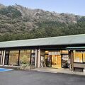 山の中の格安の温泉宿