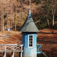 わんぱく池の水浴び小屋