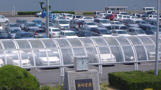 長崎の大村湾に浮かぶ長崎空港です。