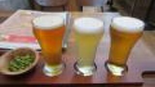 美味しい料理にアルコールがすすみます