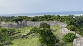 石垣が素晴らしい城跡