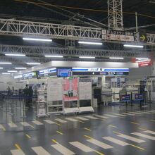 出発ロビーの様子（ANA側）