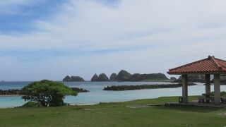 穏やかなビーチ