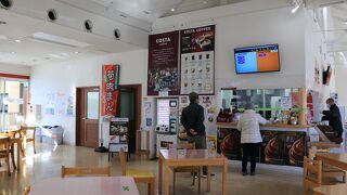 そこそこ人の出がある