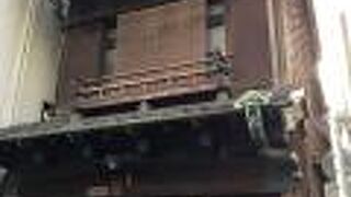 多町通り近くにある建造物