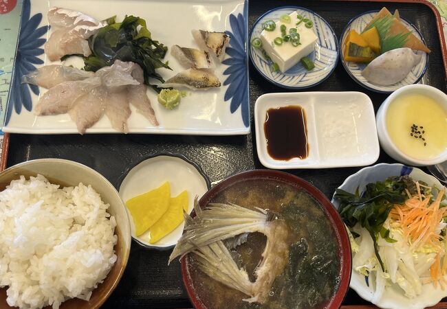 コチの刺身定食