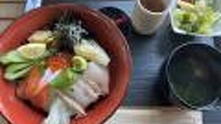 海鮮丼1500円
