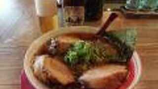 極厚チャーシューがドーン！ドーン！ドーン！