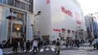 じつにユニーク。