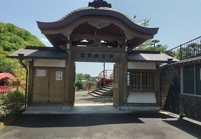 菊人形展の会場公園