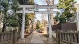 神社の規模の割に参道が長いと感じました