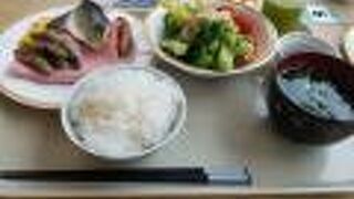 バイキングレストラン カーメル