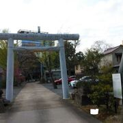 平安時代に創建された歴史ある神社。