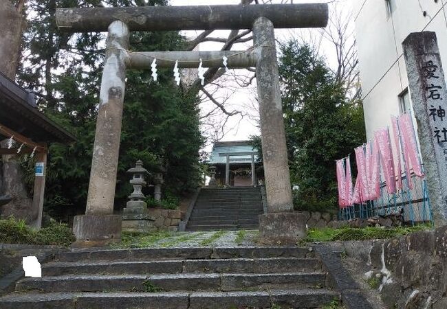 かつては月の名勝地とされていた神社