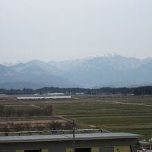 鈴鹿山脈の山々も望めます